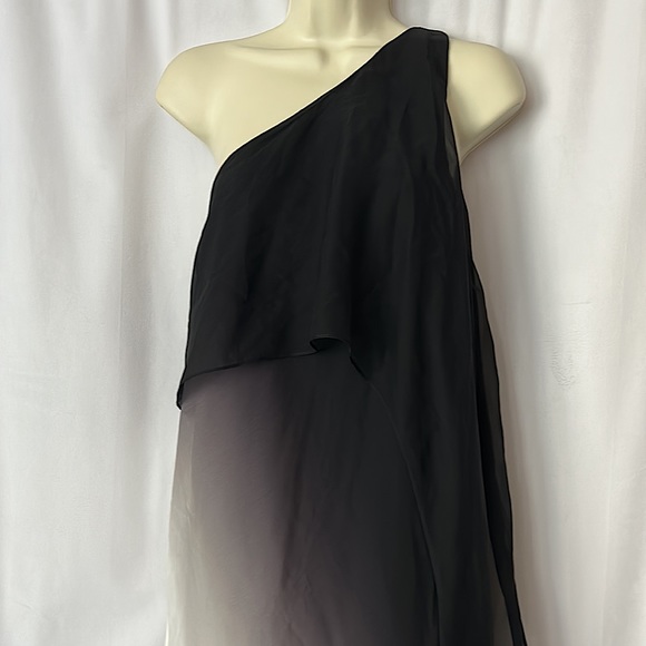 Halston Heritage NWT STUNNING One Shoulder Black Ombré Dress **Size 8** 🔥🔥 - Picture 3 of 6
